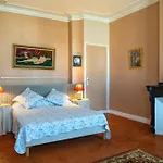 Bed and breakfast Les Volets Bleus 3*