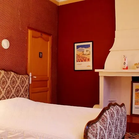 Les Volets Bleus 3* Sallèles-dʼAude