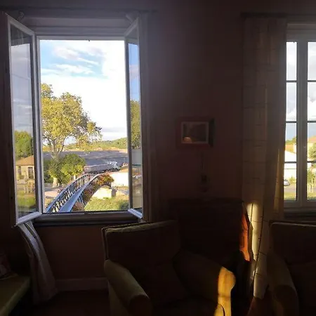 Bed & Breakfast Les Volets Bleus 3*