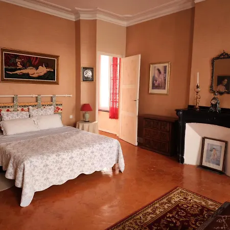 Les Volets Bleus 3* Sallèles-dʼAude