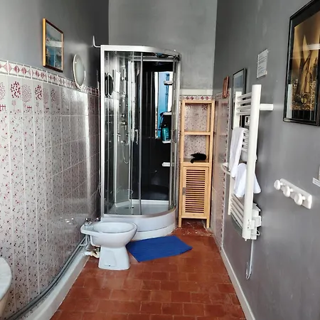 Bed & Breakfast Les Volets Bleus 3*