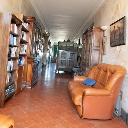 Bed & Breakfast Les Volets Bleus Sallèles-dʼAude